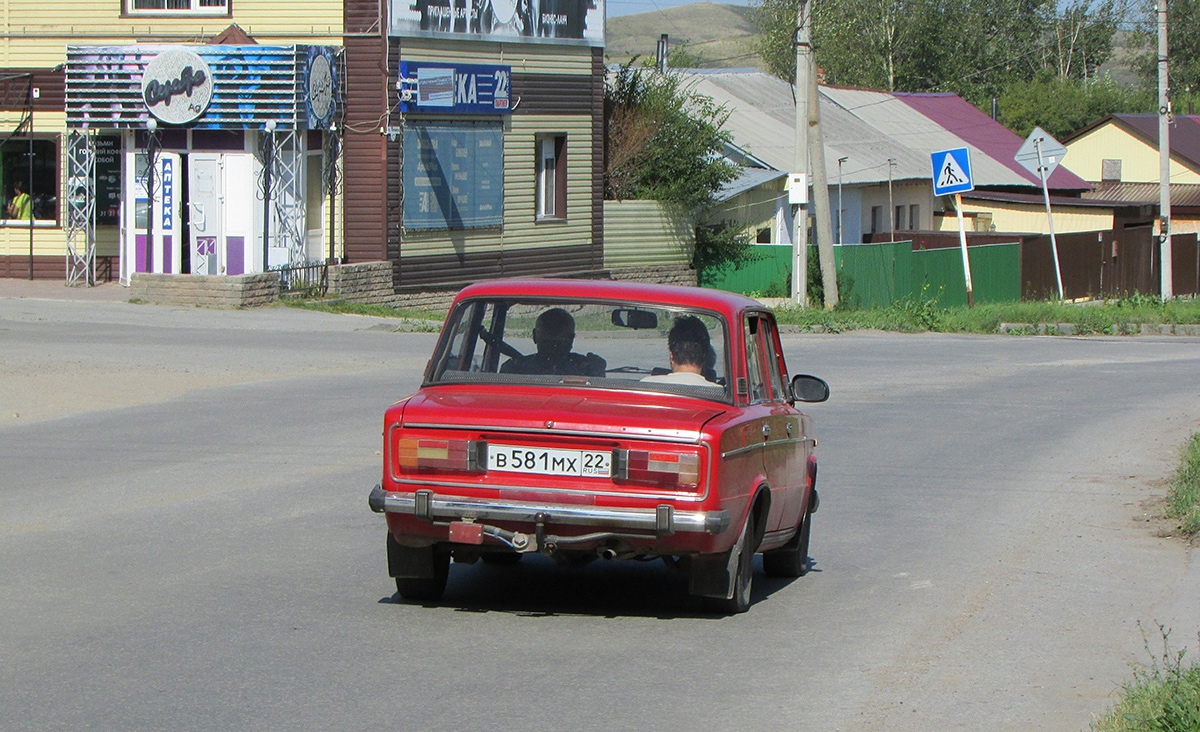 Алтайский край, № В 581 МХ 22 — ВАЗ-2106 '75-06