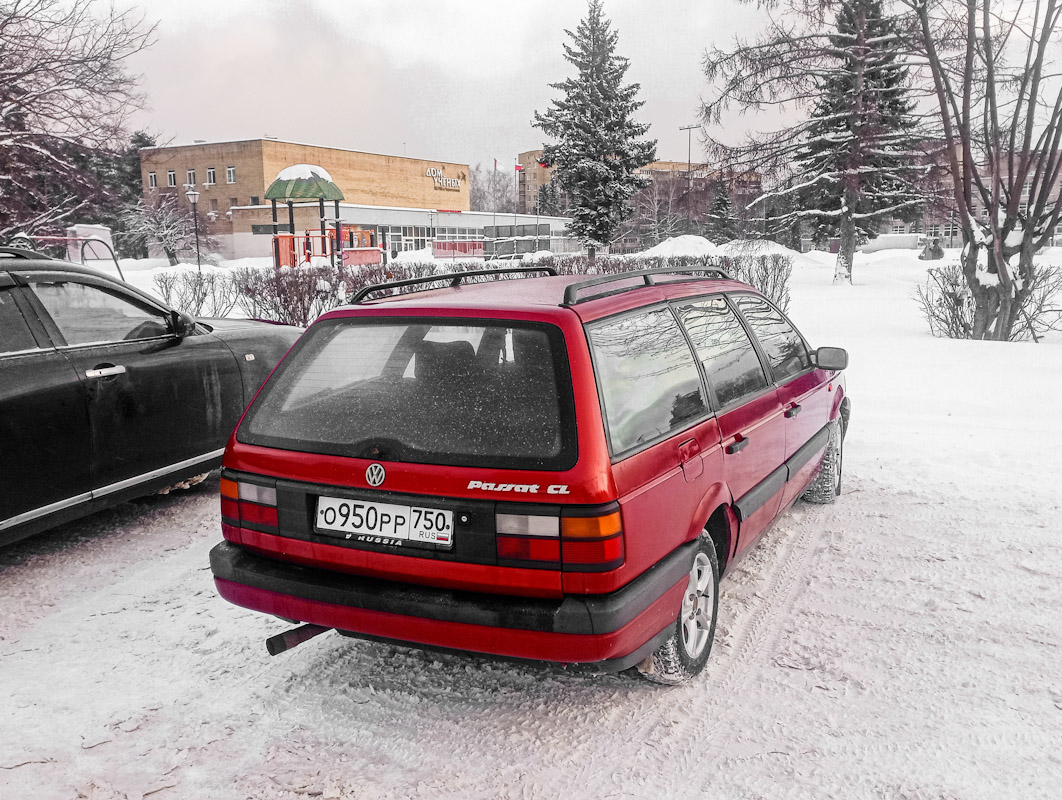 Московская область, № О 950 РР 750 — Volkswagen Passat (B3) '88-93