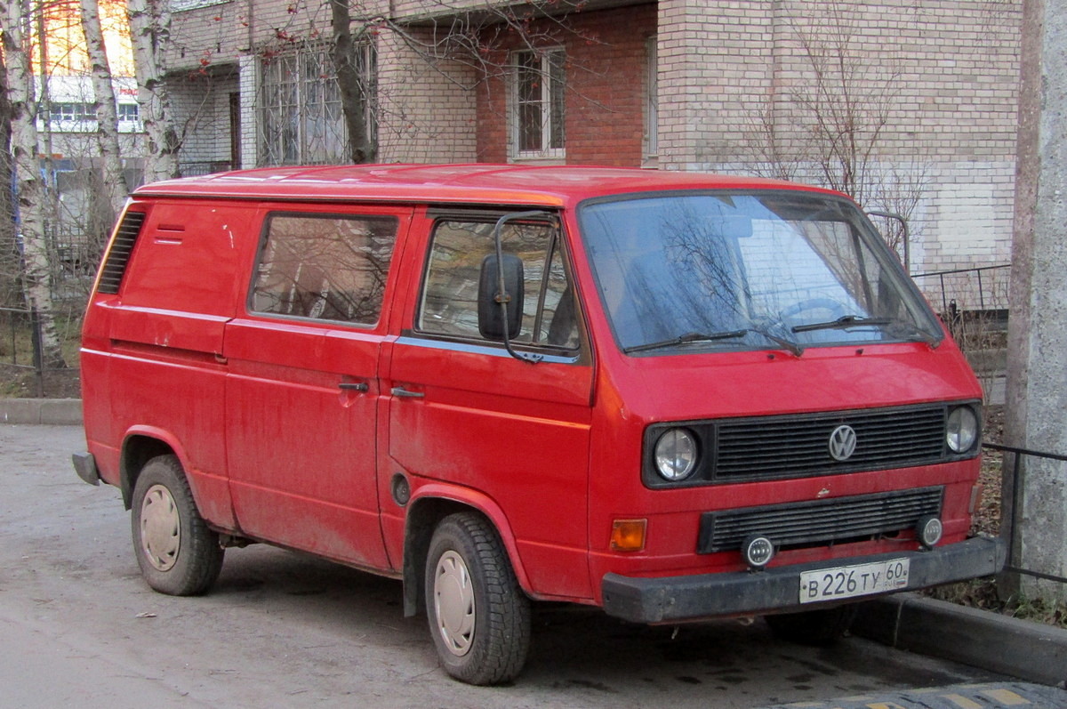 Псковская область, № В 226 ТУ 60 — Volkswagen Typ 2 (Т3) '79-92