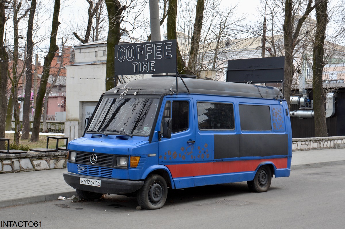 Северная Осетия, № Е 412 ОХ 15 — Mercedes-Benz T1 '76-96