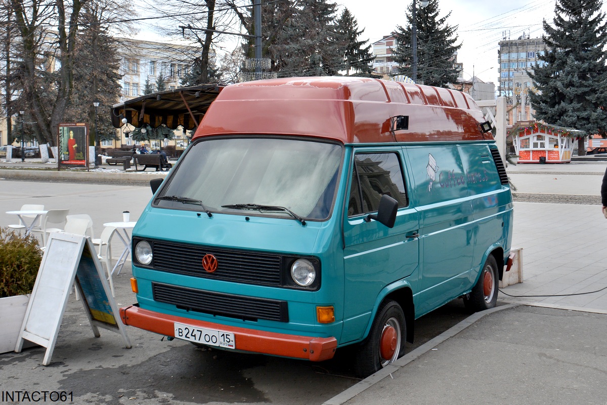 Северная Осетия, № В 247 ОО 15 — Volkswagen Typ 2 (Т3) '79-92