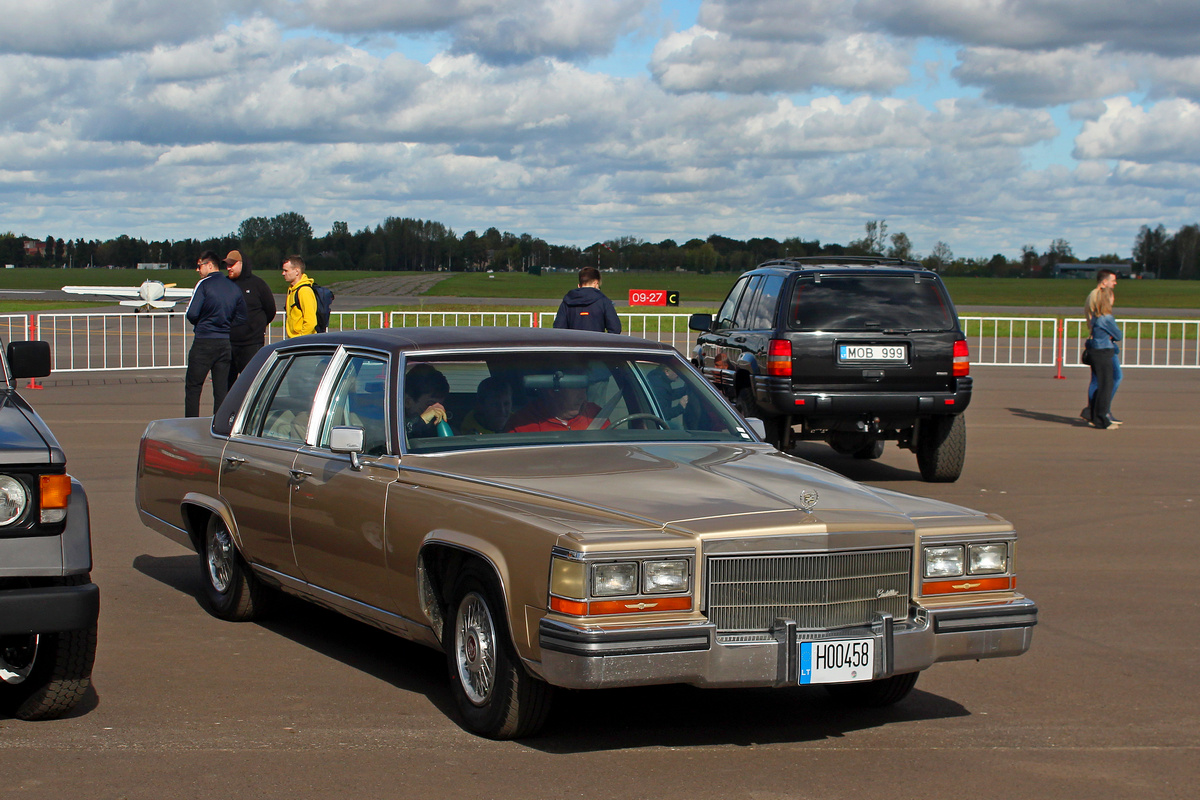 Литва, № H00458 — Cadillac Brougham '90-92; Литва — Retro mugė 2024 ruduo