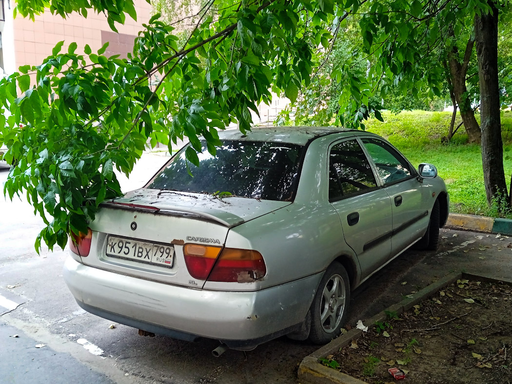 Москва, № К 951 ВХ 799 — Mitsubishi Carisma '95-99