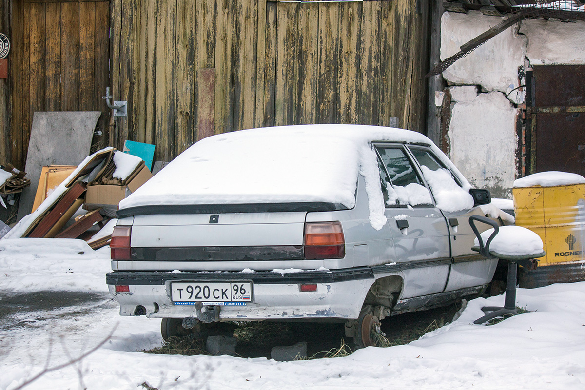 Свердловская область, № Т 920 СК 96 — Renault 11 '81-89