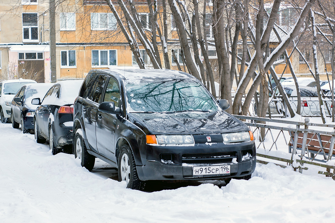 Свердловская область, № Н 915 СР 196 — Saturn Vue '01-09