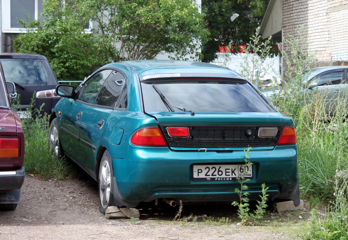 Псковская область, № Р 226 ЕК 60 — Mazda 323 (BA) '94-00