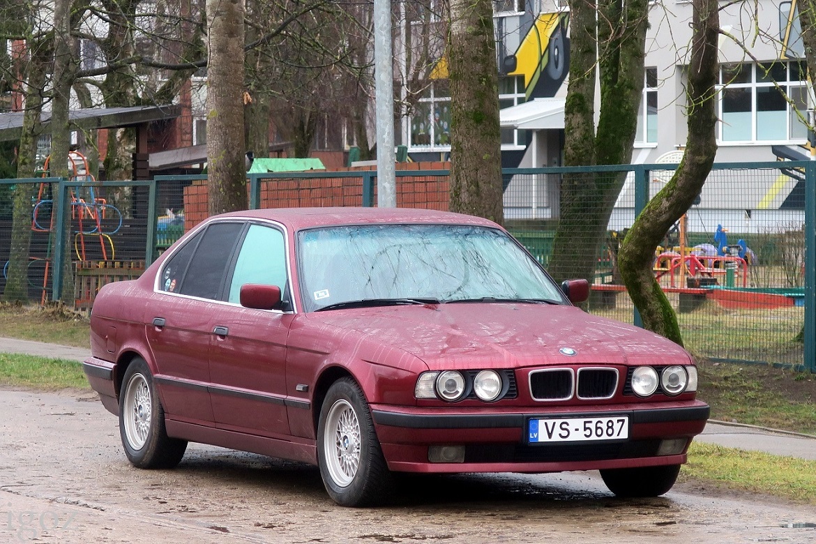 Латвия, № VS-5687 — BMW 5 Series (E34) '87-96