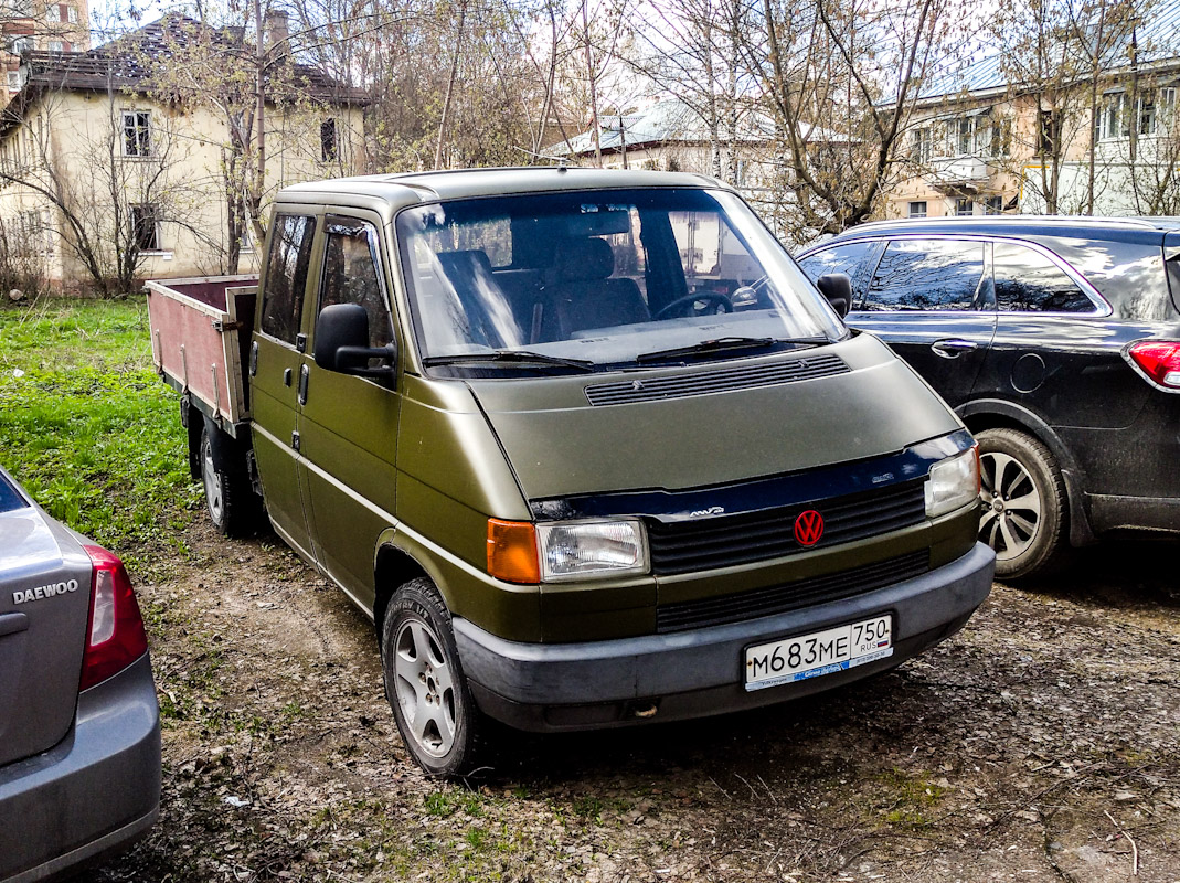 Орловская область, № М 683 МЕ 750 — Volkswagen Typ 2 (T4) '90-03; Московская область — Вне региона