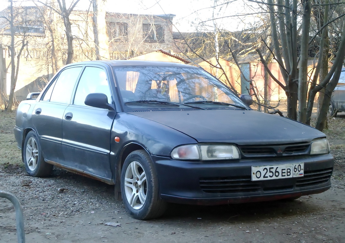 Псковская область, № О 256 ЕВ 60 — Mitsubishi Lancer '91-00