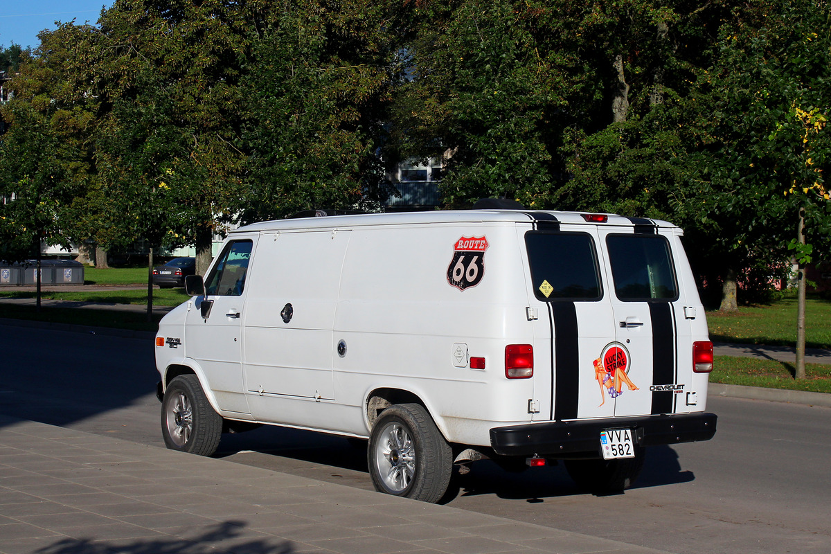 Литва, № VVA 582 — Chevrolet Van (3G) '71-96