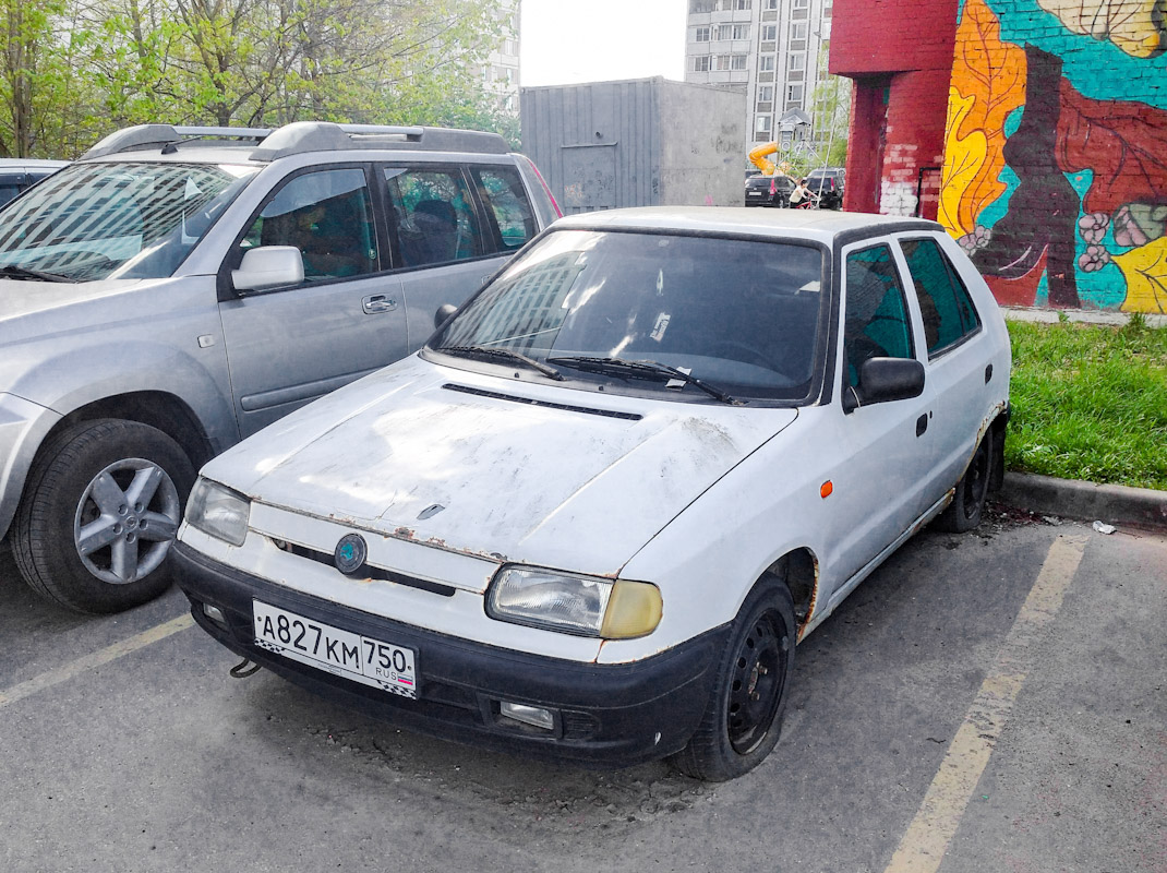 Московская область, № А 827 КМ 750 — Škoda Felicia (Typ 781, 791) '94-01