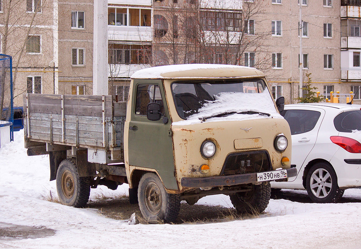 Свердловская область, № Н 390 НВ 96 — УАЗ-3303 '85-03