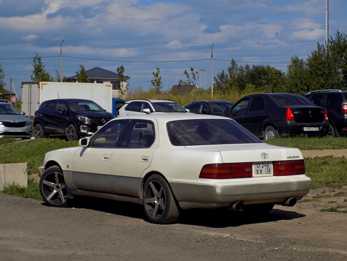 Иркутская область, № О 246 ХХ 38 — Toyota Celsior (XF10) '89-94