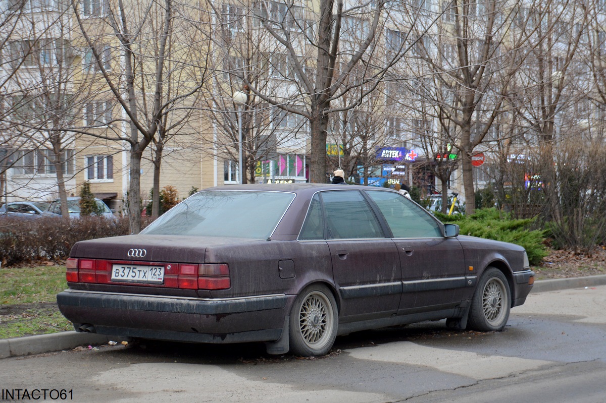 Краснодарский край, № В 375 ТХ 123 — Audi V8 '88-94