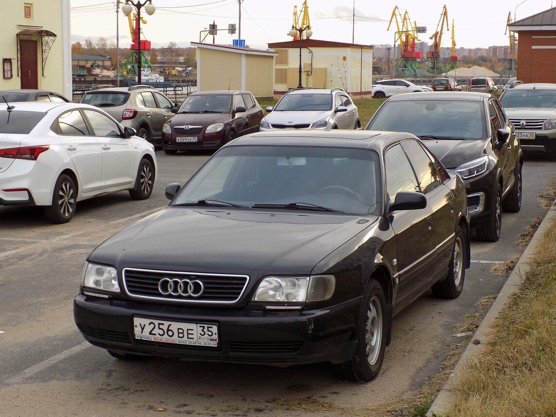 Вологодская область, № У 256 ВЕ 35 — Audi A6 (C4) '94–97