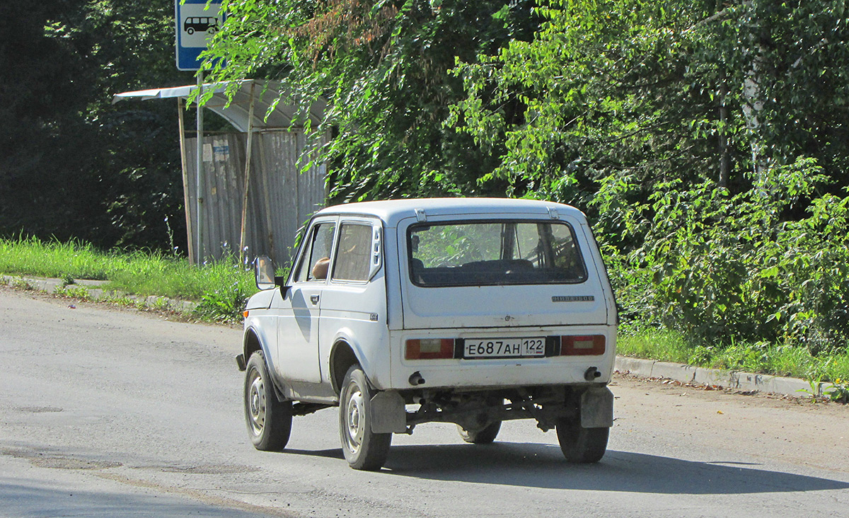 Алтайский край, № Е 687 АН 122 — ВАЗ-2121 '77-94