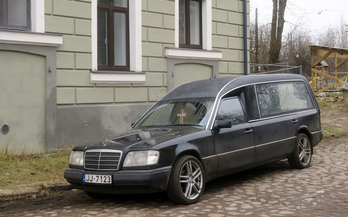 Латвия, № JJ-7123 — Mercedes-Benz (VF124) '85-95