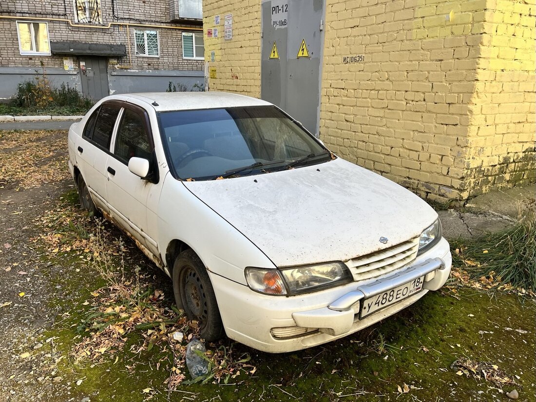 Удмуртия, № У 488 ЕО 18 — Nissan Pulsar (N15) '95-00