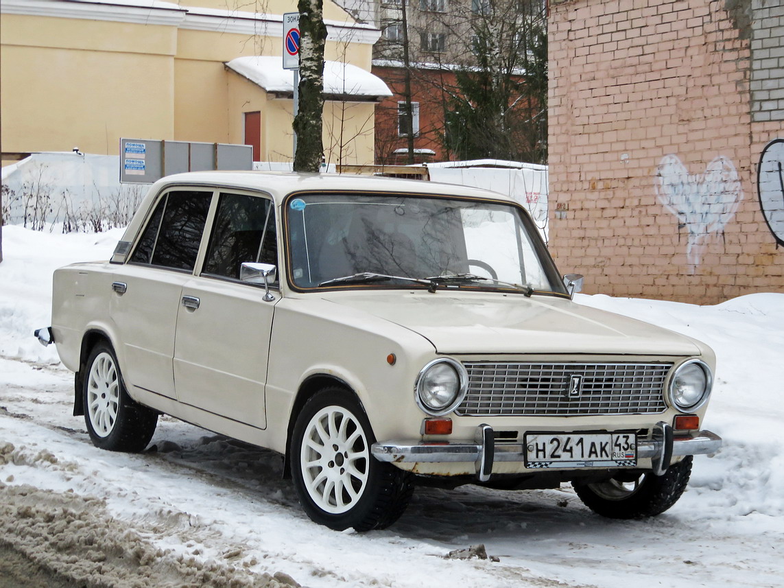 Кировская область, № Н 241 АК 43 — ВАЗ-21013 '77-88