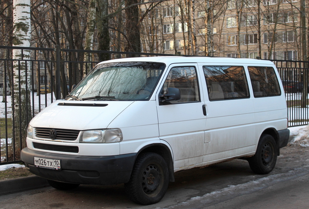 Карелия, № М 026 ТХ 10 — Volkswagen Caravelle (T4) '90-03