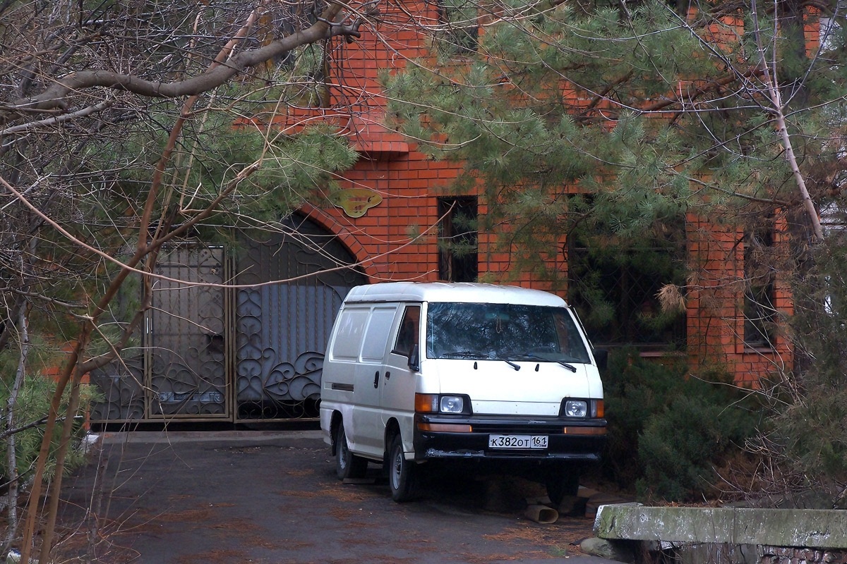 Ростовская область, № К 382 ОТ 161 — Mitsubishi L300 (2G) '86-99