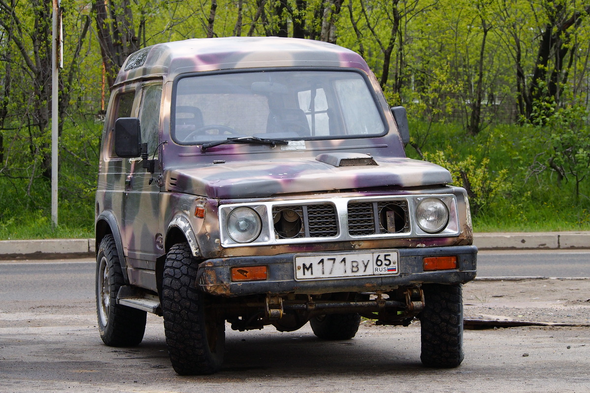 Сахалинская область, № М 171 ВУ 65 — Suzuki Jimny '81-98