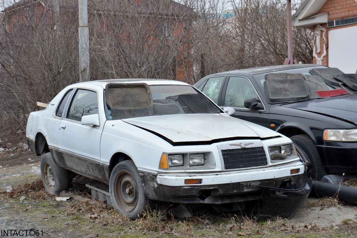 Ростовская область, № (61) Б/Н 0140 — Ford Thunderbird (9G) '83-88; Ростовская область — Автопризраки