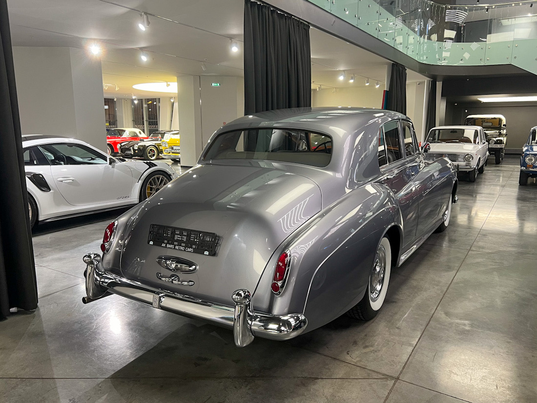 Татарстан, № (16) Б/Н 0012 — Rolls-Royce Silver Cloud II '59-62