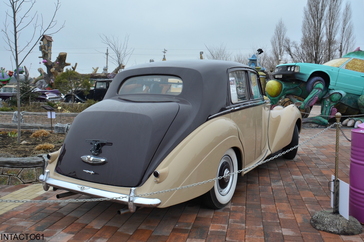 Ставропольский край, № MDA 222 — Bentley R Type '52-55
