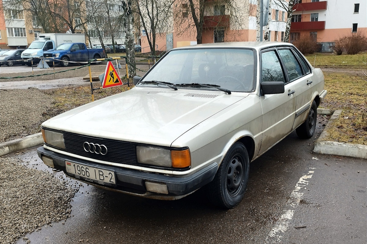 Витебская область, № 1966 ІВ-2 — Audi 80 (B2) '78-86