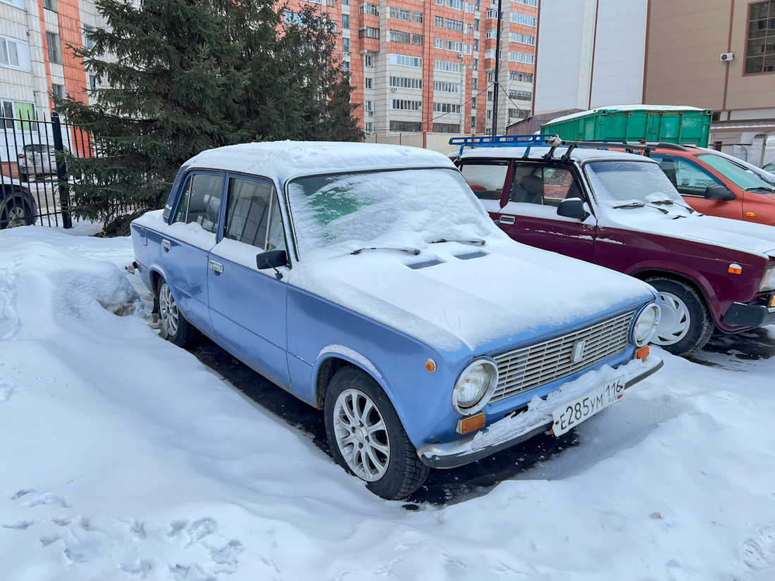 Татарстан, № Е 285 УМ 116 — ВАЗ-21013 Жигули '77-88