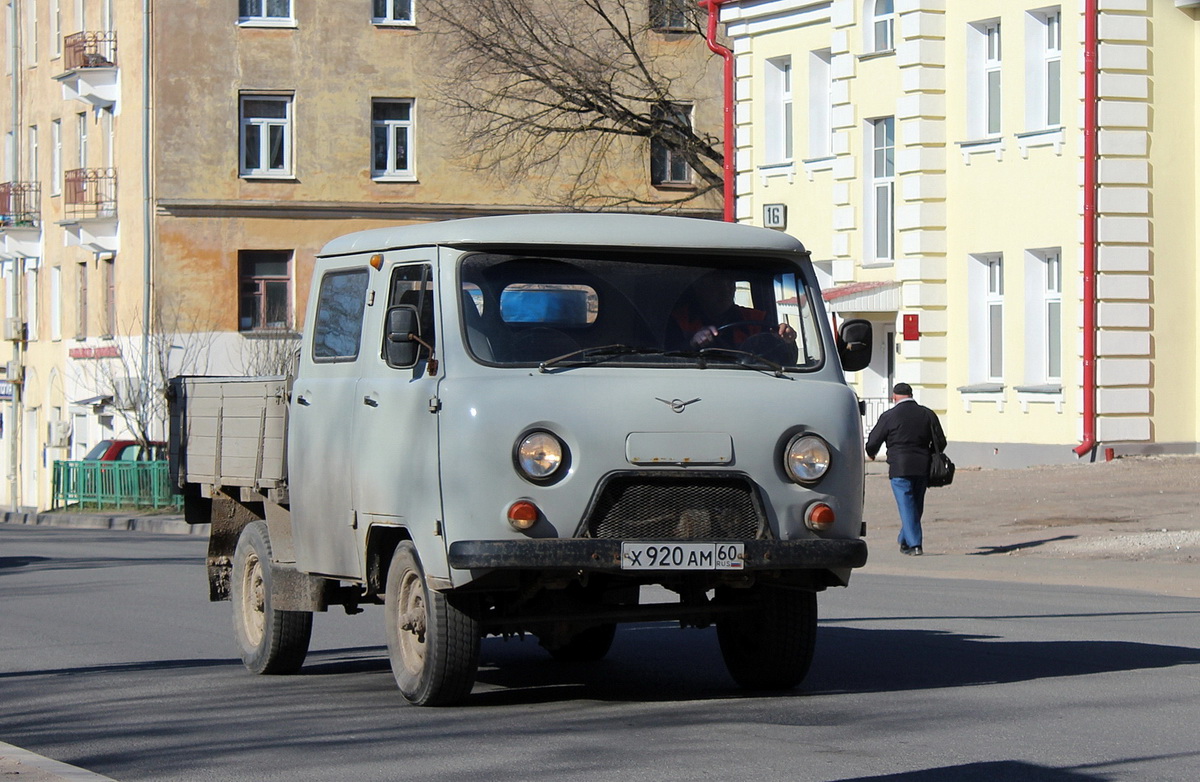 Псковская область, № Х 920 АМ 60 — УАЗ-39094 Фермер '96-03