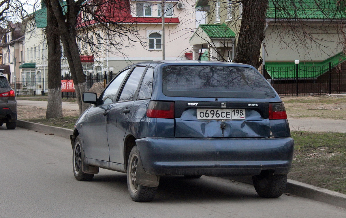 Санкт-Петербург, № О 696 СЕ 198 — SEAT Ibiza (2G) '93-99