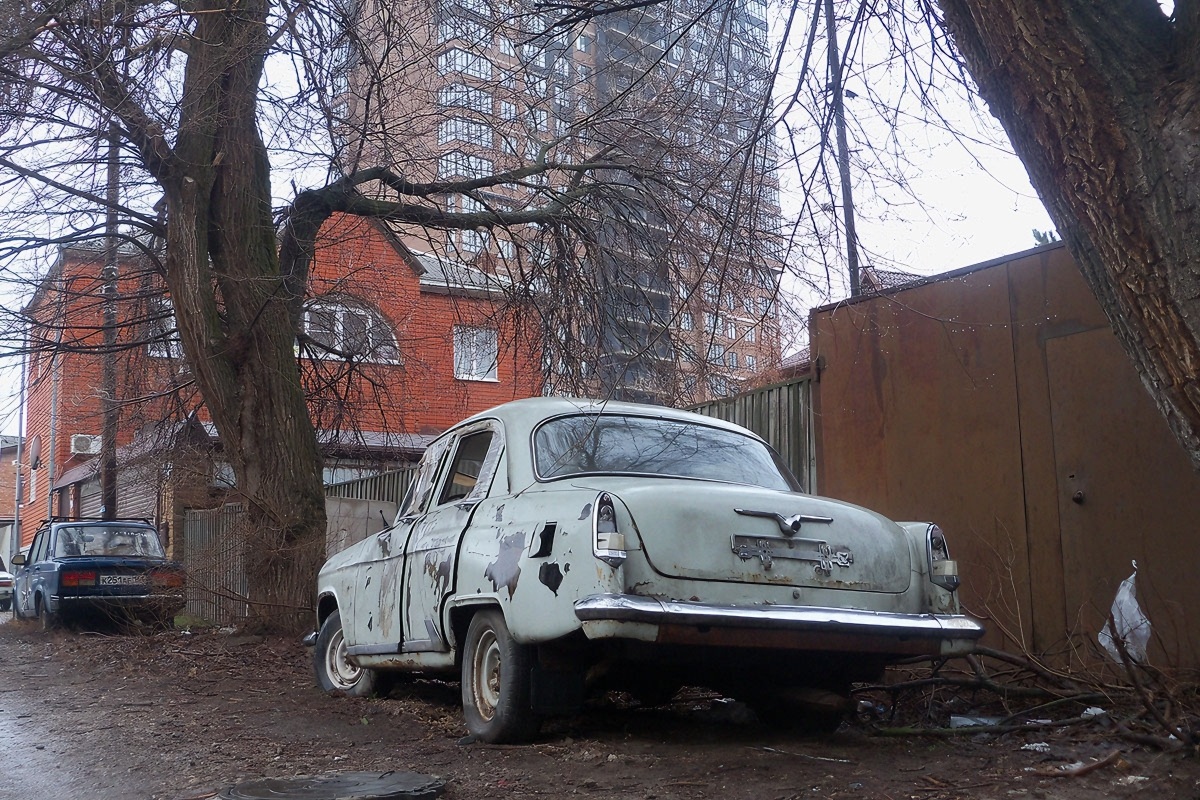 Ростовская область, № Е 002 РР 61 — ГАЗ-21Р Волга '65-70