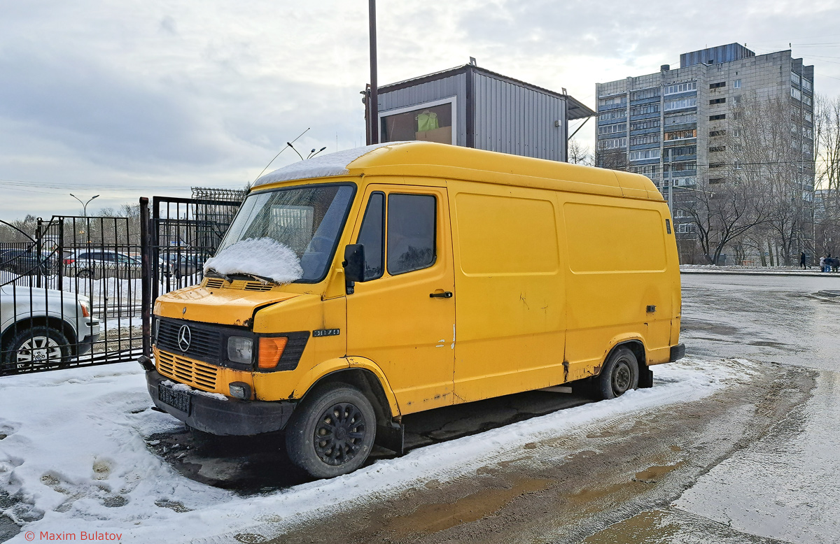 Свердловская область, № (66) Б/Н 0280 — Mercedes-Benz T1 307D '76-96