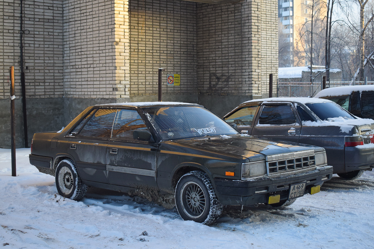 Алтайский край, № А 469 СТ 122 — Nissan Laurel (C32) '84-93