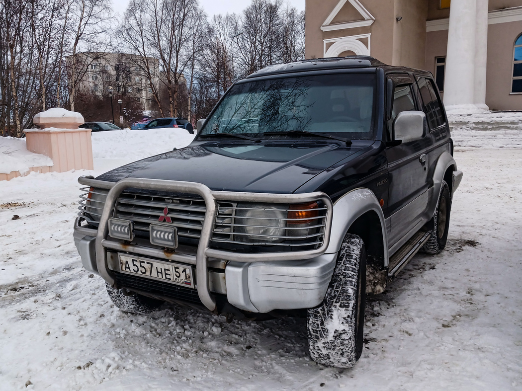 Мурманская область, № А 557 НЕ 51 — Mitsubishi Pajero (2G) '91-99