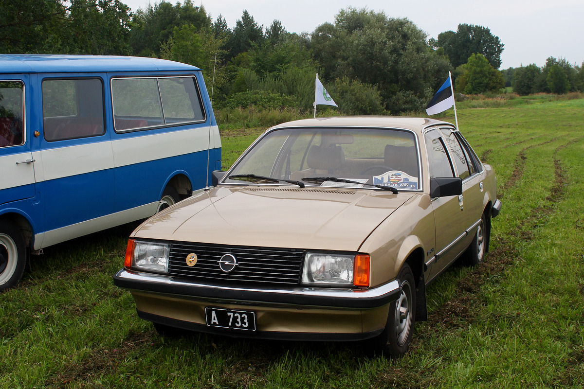 Эстония, № A 733 — Opel Rekord (E1) '77-82; Литва — Baltijos kelias 35