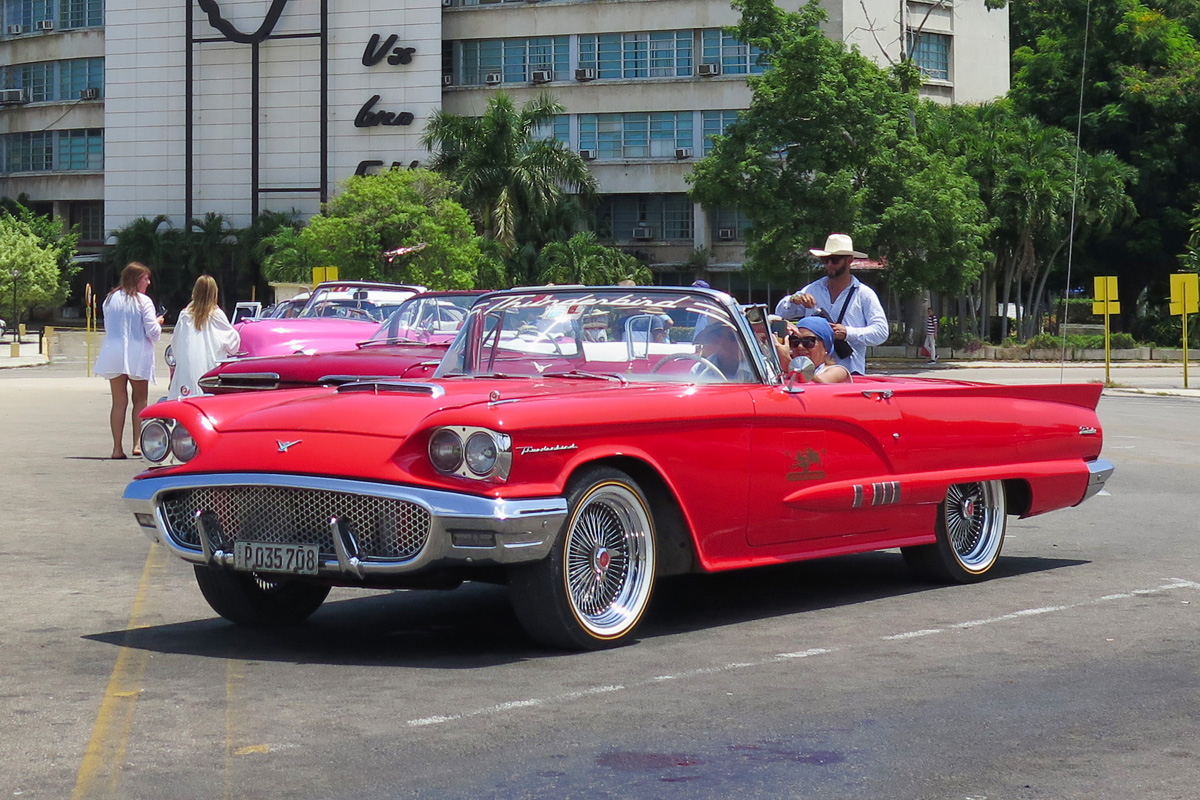 Куба, № P 035 708 — Ford Thunderbird (2G) '58-60