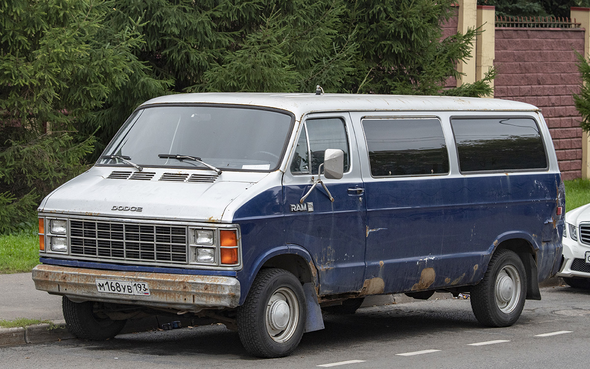 Краснодарский край, № М 168 УВ 193 — Dodge Ram Van (2G) '79-97