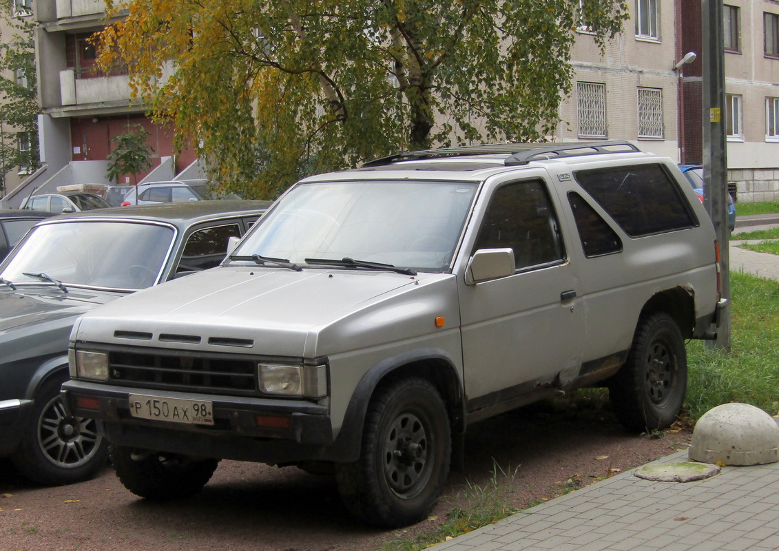 Санкт-Петербург, № Р 150 АХ 98 — Nissan Terrano (D21) '86-95