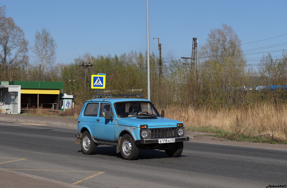 Красноярский край, № Е 118 АХ 24 — ВАЗ-2121 Нива '77-94