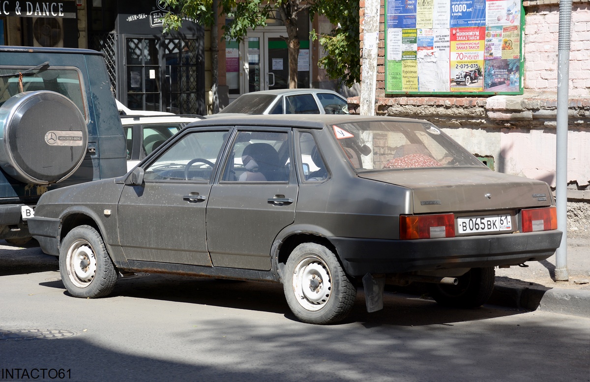Ростовская область, № В 065 ВК 61 — ВАЗ-21099 '90-04
