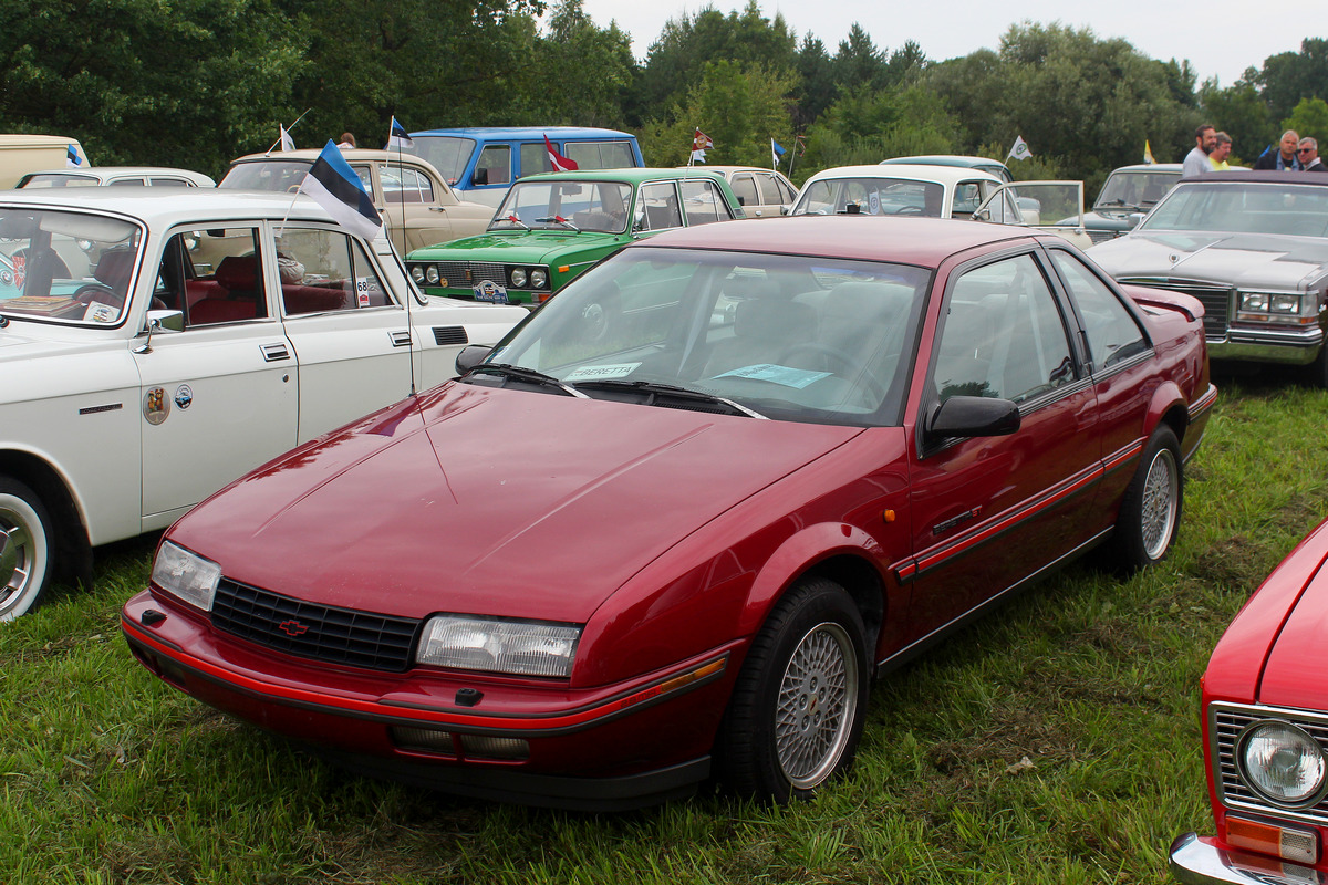 Латвия, № VS-5241 — Chevrolet Beretta '87-96; Литва — Baltijos kelias 35