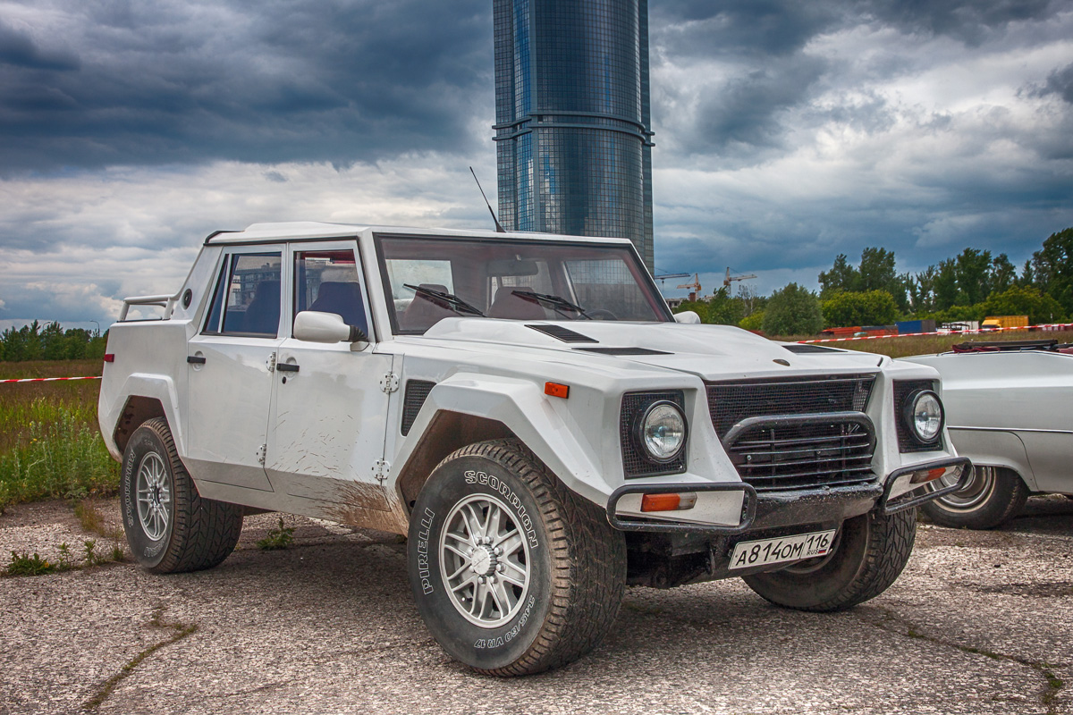 Татарстан, № А 814 ОМ 116 — Lamborghini LM002 '86-92; Татарстан — Фестиваль "АвтоМотоКазань 2017"
