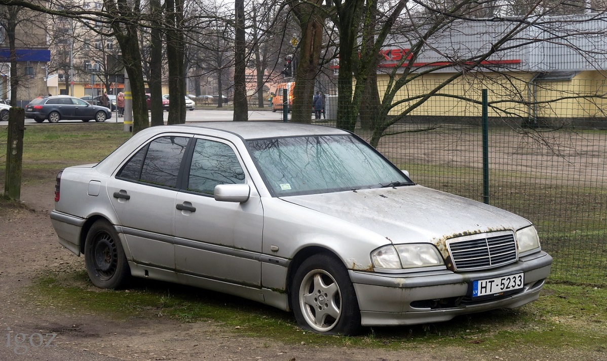 Латвия, № HT-5233 — Mercedes-Benz (W202) '93-01