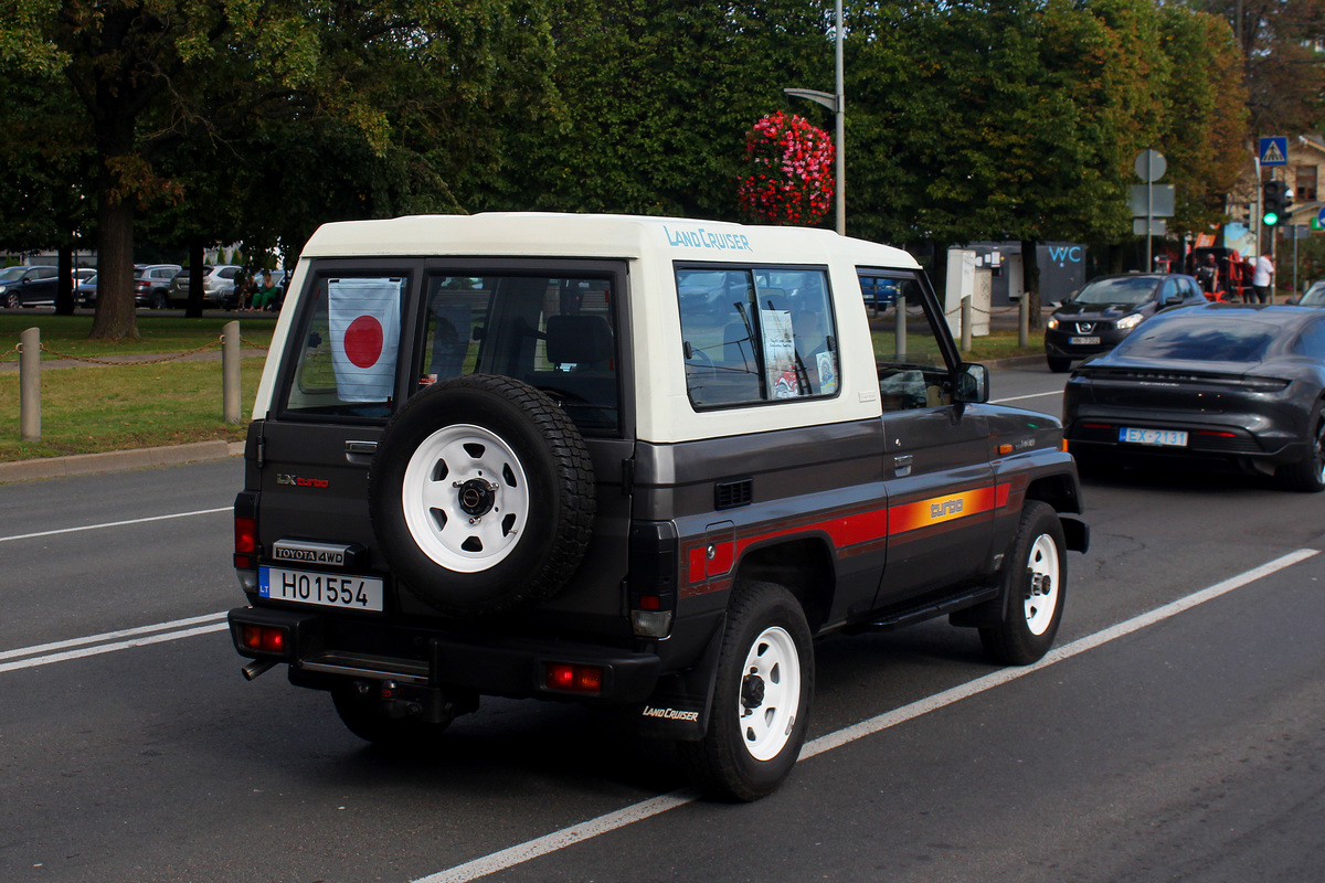 Литва, № H01554 — Toyota Land Cruiser (J70) (light) '85-90; Латвия — Retro Jūrmala 25