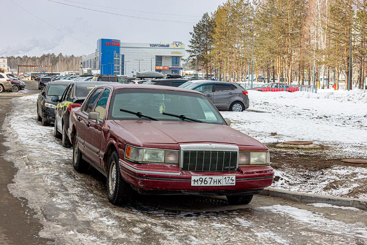Свердловская область, № М 967 НК 174 — Lincoln Town Car (2G) '90-97