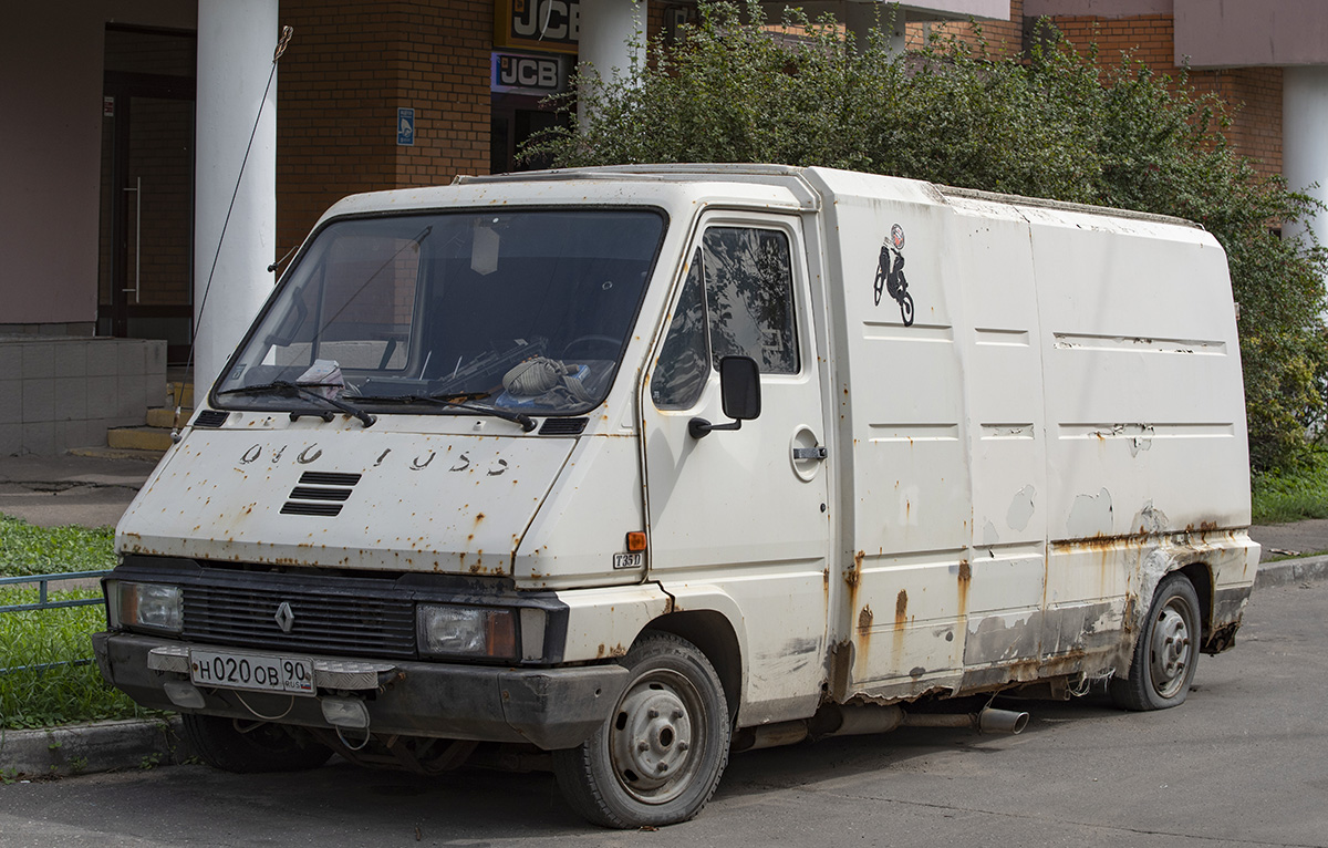 Москва, № Н 020 ОВ 90 — Renault Master '80-97
