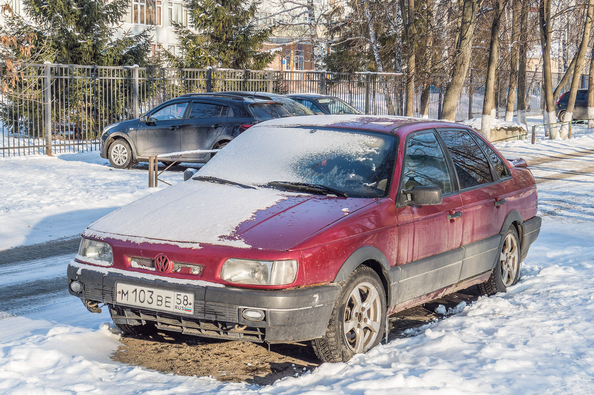 Пензенская область, № М 103 ВЕ 58 — Volkswagen Passat (B3) '88-93